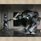 Ultimate Battle Damaged Robocop with Chair Action Figur