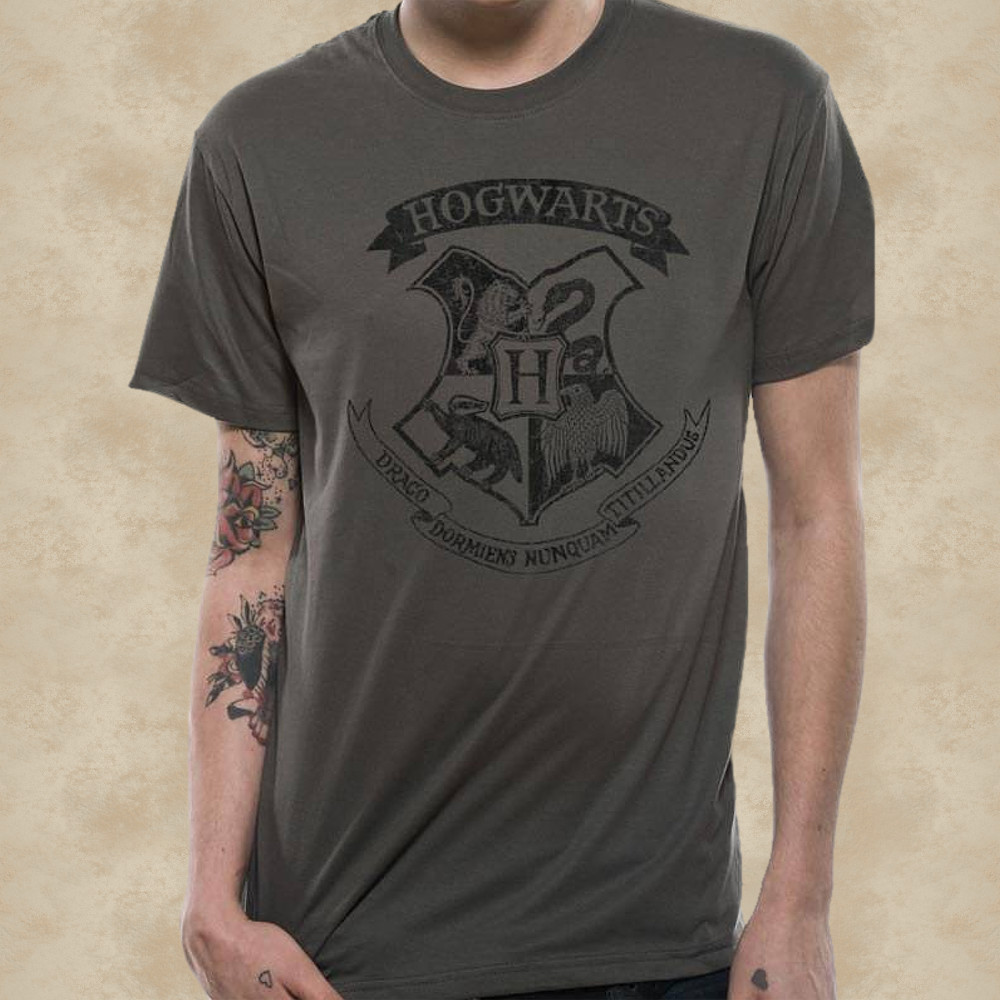 Hogwarts T-Shirt Distressed - Harry Potter