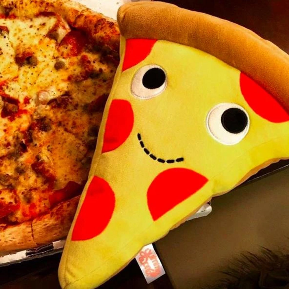 Cheezy Pie Pizza Plüschfigur (25 cm) - Yummy World